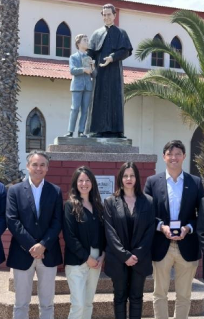 Salesianos La Serena sella convenio con CChC 