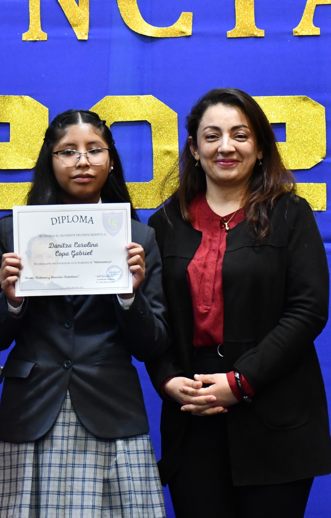 237 estudiantes de Salesianos Calama se licenciaron en emotiva ceremonia