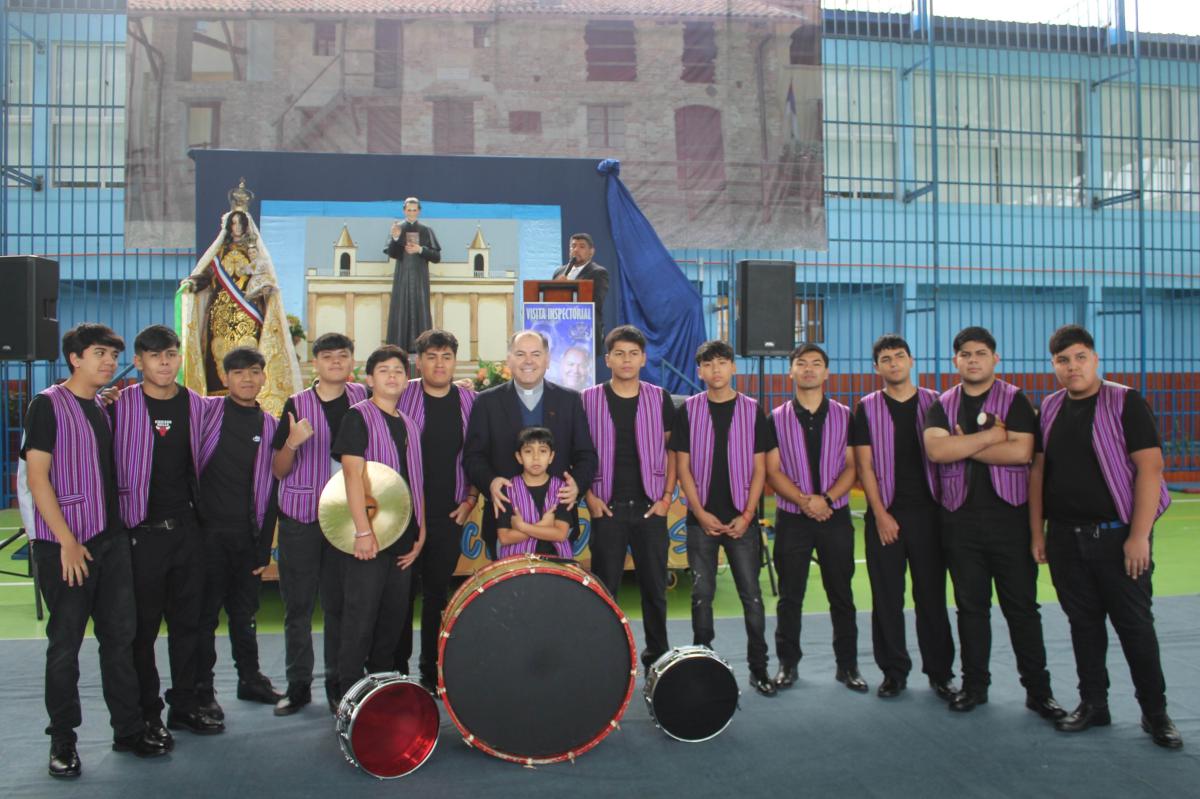 P. Nelson Moreno visitó colegio Don Bosco Iquique
