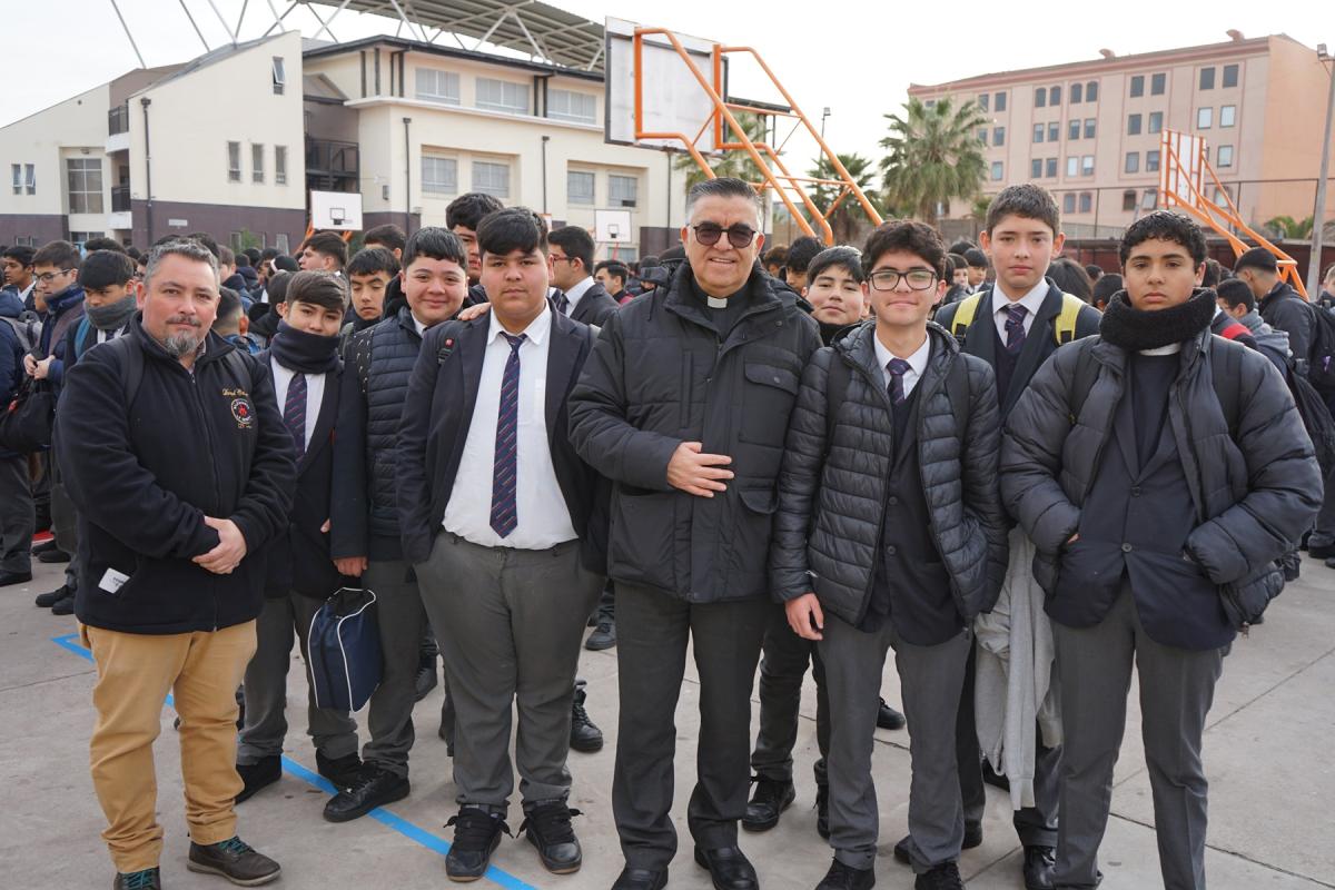 Vicario Inspectorial visita Escuela Salesiana de La Serena