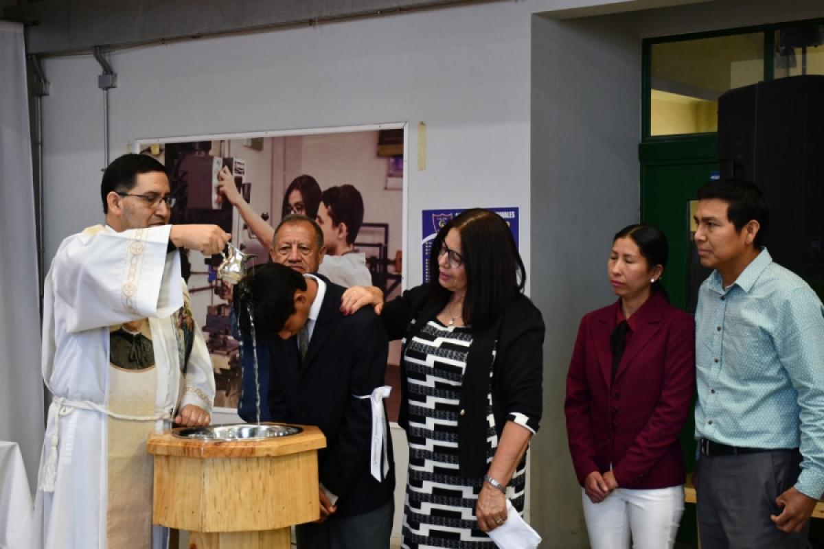 Cien personas reciben sacramentos en Calama