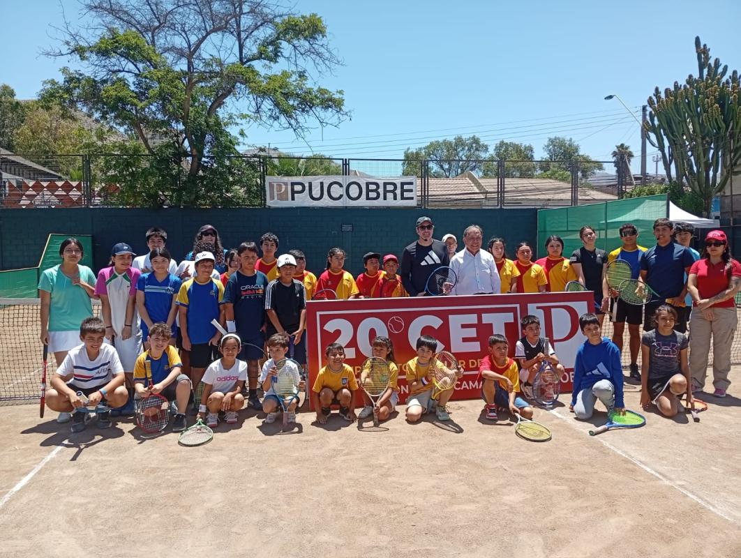 Copiapó: Estudiantes brillan en campeonato de tenis junto a Nicolás Massú
