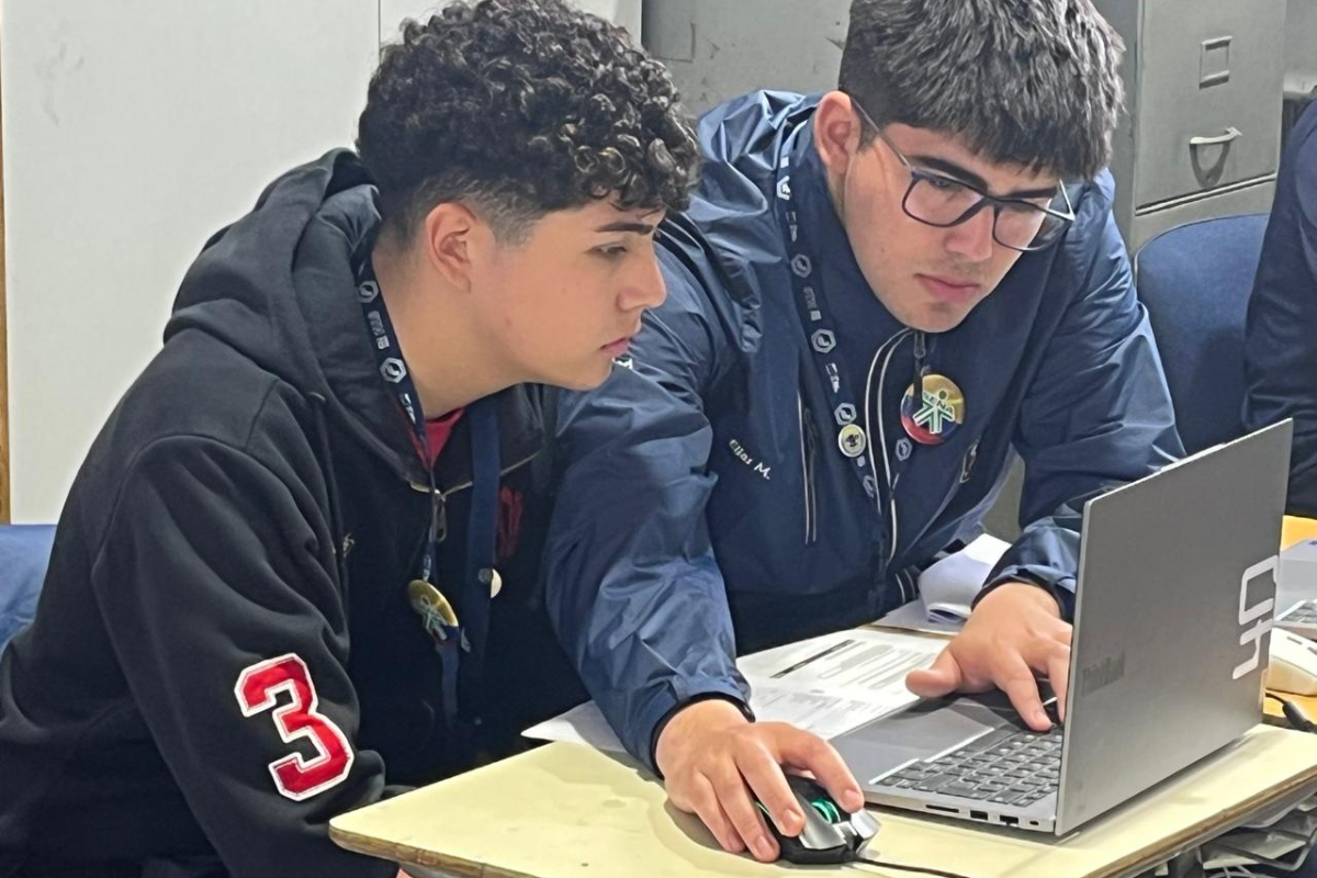 Jóvenes salesianos destacan en WorldSkills Américas y Chile Santiago 2025