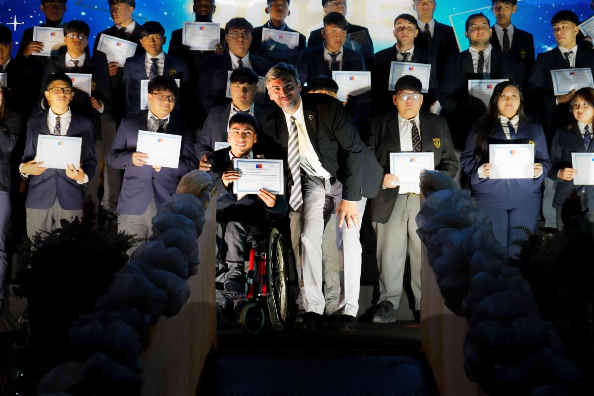 Salesianos Alto Hospicio celebra Licenciaturas 2025