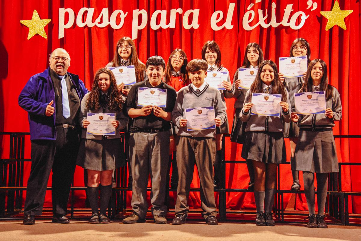 Educando con el corazón: Ceremonia de Premiación en el LSMF