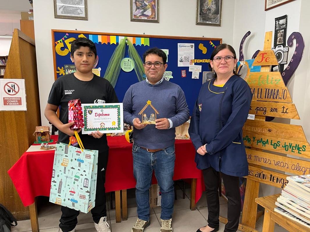 Tradición Navideña: Biblioteca Salesiana muestra Pesebre