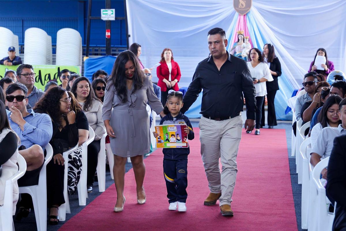 Estudiantes de Nivel de Transición 2 inician nuevo camino