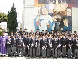 Celebran Primeras Comuniones en el Instituto Salesiano de Valdivia