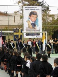 Bendición de insignias y recepción de apoderados nuevos en Escuela Parroquial de San Ramón