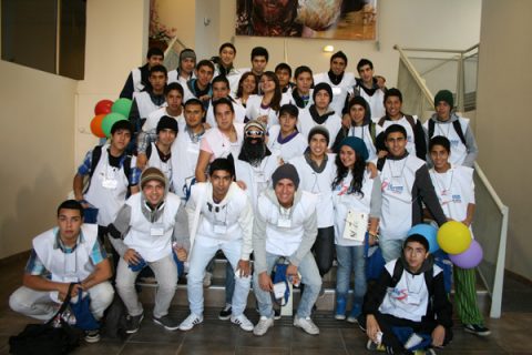Valparaíso – Jóvenes colaboran con la Fundación Don Bosco