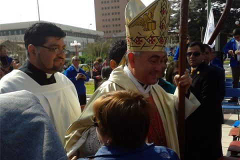 Arica despidió a Monseñor Vargas