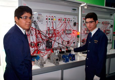 Colegio de Antofagasta entre los 10 mejores técnicos profesionales del País