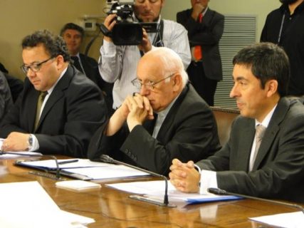 Mons. Ezzati asistió a Comisión investigadora de SENAME
