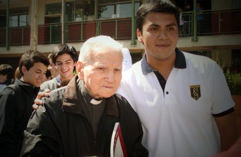 Hitos en los cerca de 70 años de servicio misionero del P. Gril en Chile