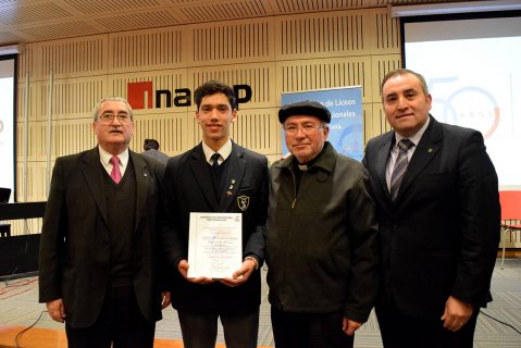 Alumno salesiano de Talca recibió el premio al Mejor Perfil Profesional Eduprof 2016