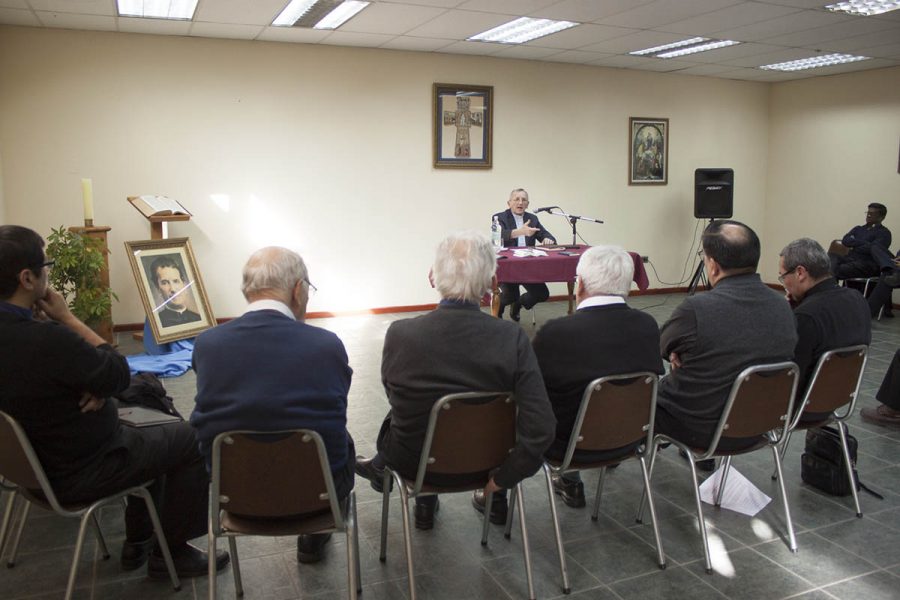 P. Francesco Cereda se reune con hermanos salesianos de La Cisterna, Alameda y Casa Inspectorial