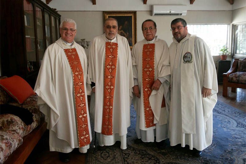 P. Mario Molina celebró 40 años de sacerdocio