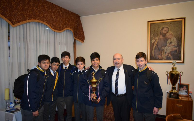 Alumnos del ISV ganan Campeonato Regional FUTSAL