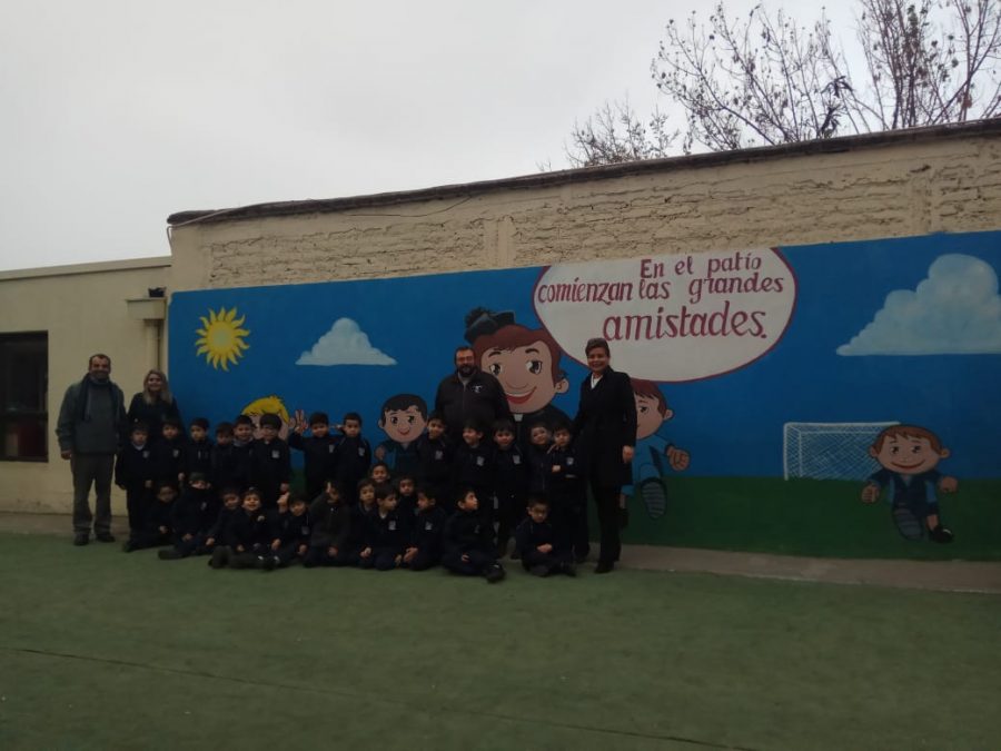 P. Carlo Lira visitó Liceo Manuel Arriarán Barros