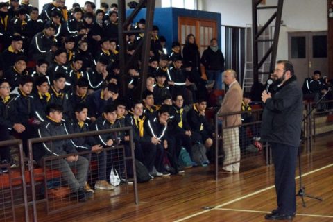 P. Carlo Lira visitó comunidad educativo pastoral de Valdivia