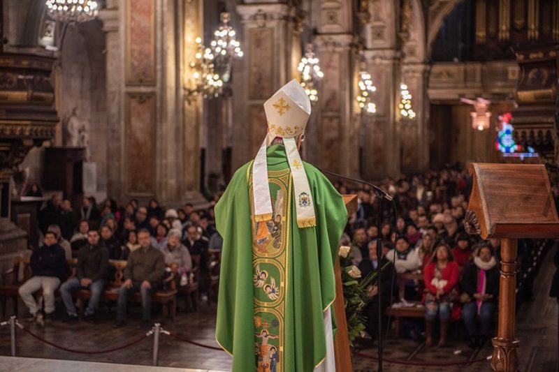 Mons. Alberto Lorenzelli presidió su primera misa en Catedral Metropolitana