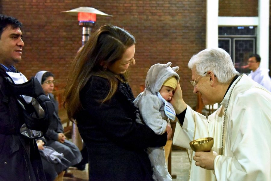 Familia Salesiana recibe con alegría a Mons. Lorenzelli