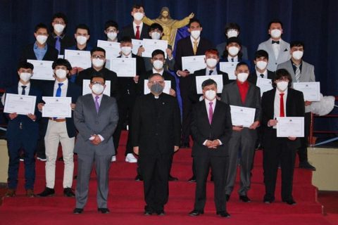 Salesianos Alameda realiza titulación de estudiantes TP