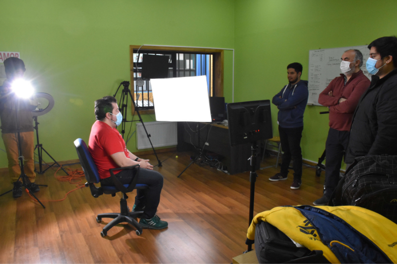 Centro Multimedial Caetera Tolle visita Salesianos TV de Liceo Monseñor Fagnano de Puerto Natales