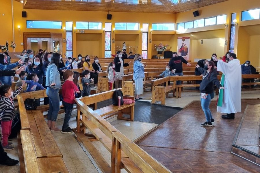Estudiantes del Liceo Monseñor Fagnano participan de actividades pastorales