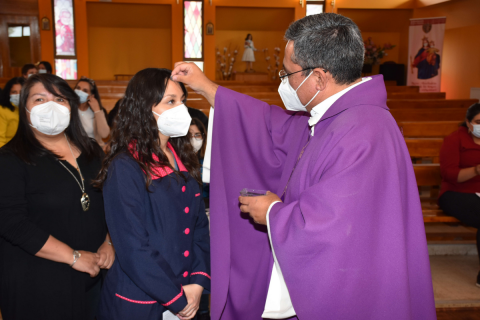 Liceo Monseñor Fagnano de Puerto Natales celebró Miércoles de Ceniza