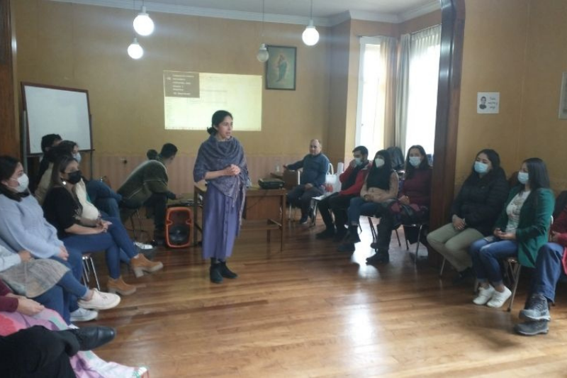Nuevos educadores de Valdivia reciben formación salesiana en Pelchuquín