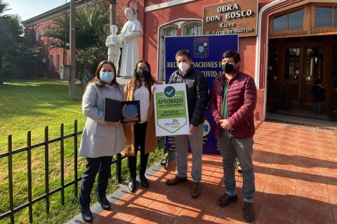 Liceo Manuel Arriarán Barros obtiene segunda certificación por protocolos covid
