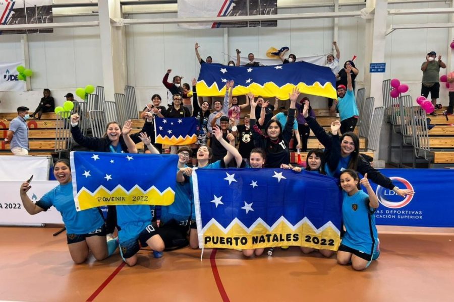 Liceo Mons. Fagnano obtiene tercer lugar en etapa nacional de futsal damas