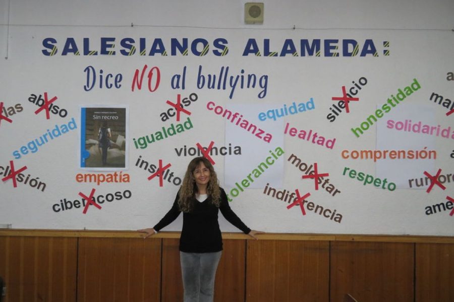 Salesianos Alameda recibió a escritora Daniela Márquez