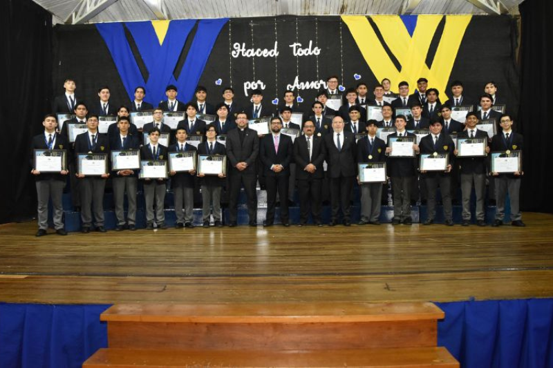 Licenciatura cuartos medios en Instituto Salesiano de Valdivia