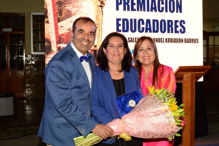 Liceo Manuel Arriarán Barros inicia celebraciones de Aniversario N°80