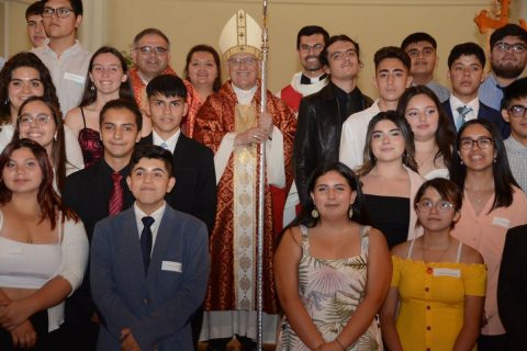 Salesianos Alameda: 45 jóvenes reciben Confirmación