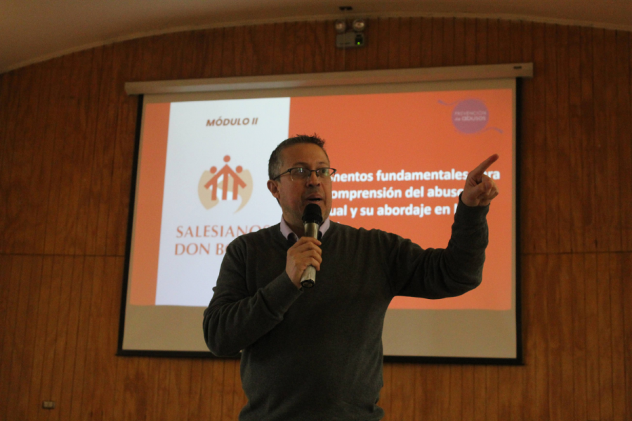 Curso prevención de abusos en Salesianos Puerto Montt