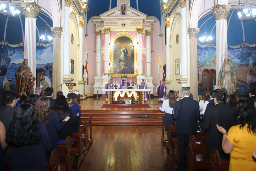 Colegio Salesiano participa de eucaristía celebrada en Catedral de Iquique