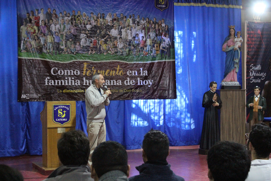P. Gabriel Romero visitó obras salesianas de Valparaíso y Catemu
