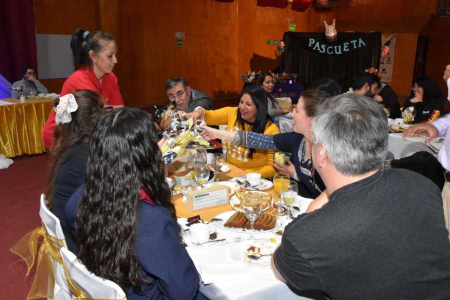 Liceo Monseñor Fagnano de Puerto Natales celebró la Pascueta