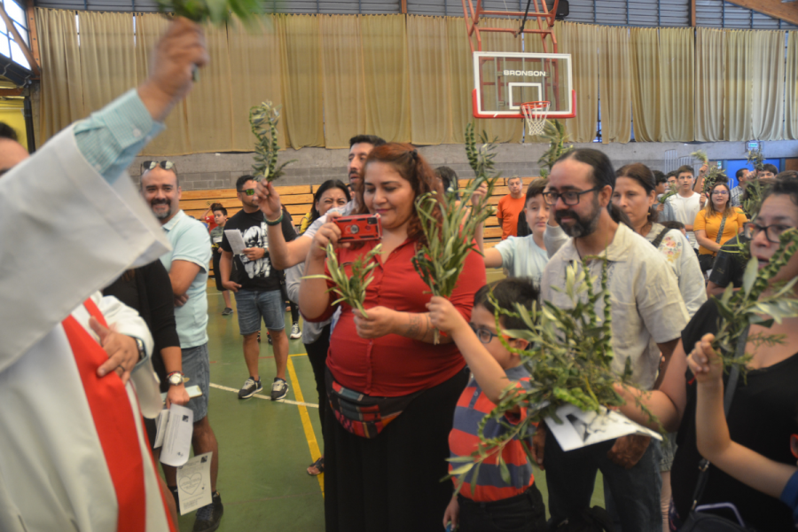 Obras salesianas de Valdivia, Antofagasta y Santiago celebran Semana Santa
