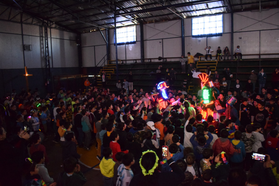 Presencias de Talca y zona sur de Santiago celebraron día del estudiante