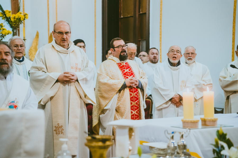 P. Juan Vecchi: buscar, servir a Dios y hacer Eucaristía