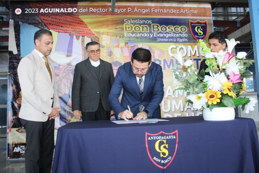 Don Bosco Antofagasta y Cefomin firman convenio de seguridad y medio ambiente