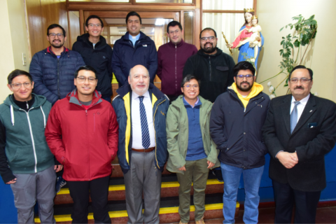 Jóvenes del Teologado Lo Cañas visitan Instituto Salesiano de Valdivia