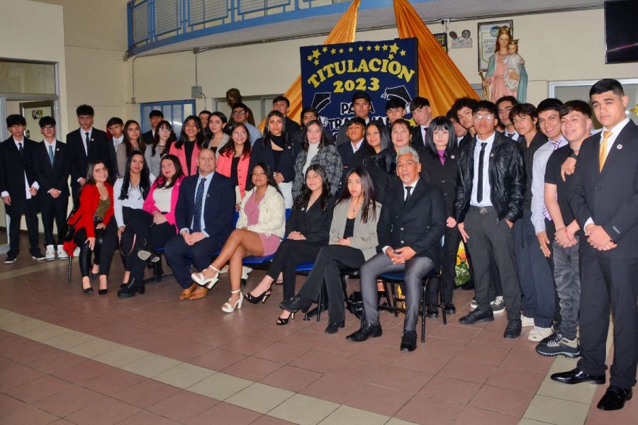 Ceremonia de Titulación 2023: celebración de logros en el Colegio Domingo Savio