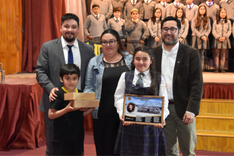 Octavos básicos celebran término de ciclo escolar en Puerto Natales