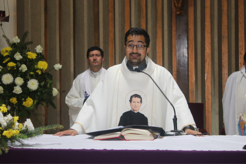 P. Daniel Cerda visitó Salesianos Concepción