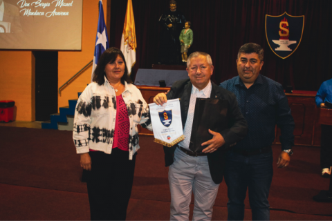 Salesianos Concepción realiza homenaje a educador Sergio Mondaca